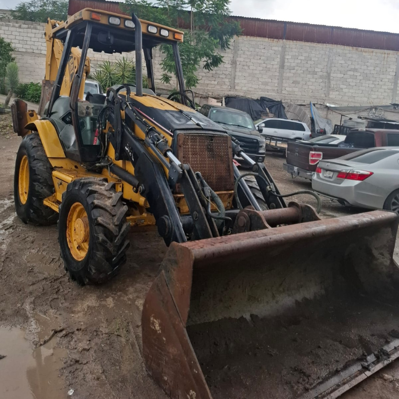 VENTA DE RETROEXCAVADORA 420D IT