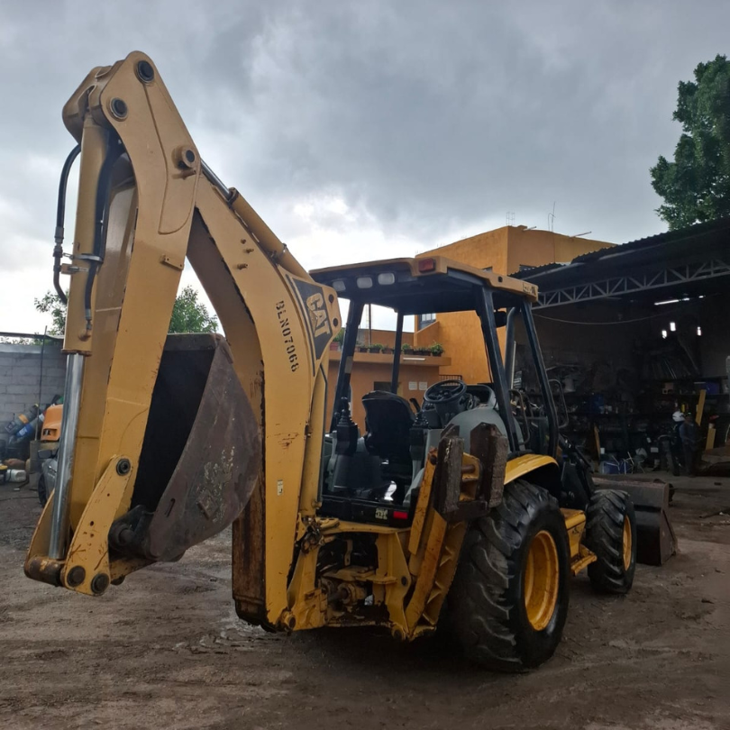 VENTA DE RETROEXCAVADORA 420D IT