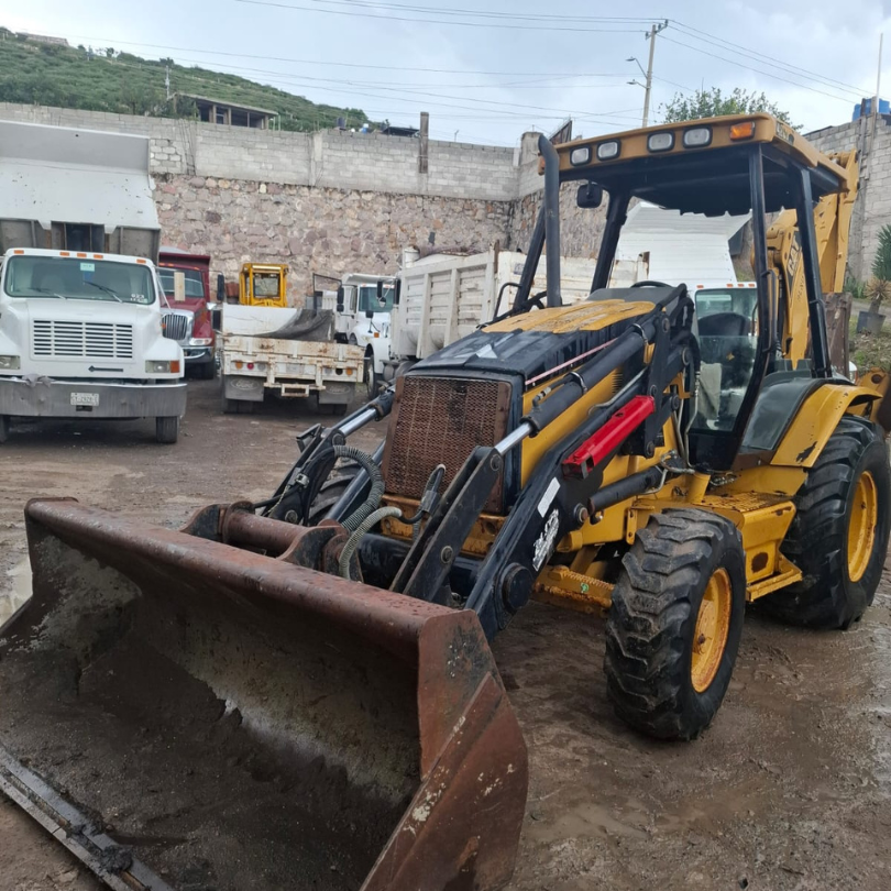 VENTA DE RETROEXCAVADORA 420D IT